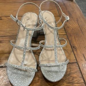 Women’s dress shoes (formal)